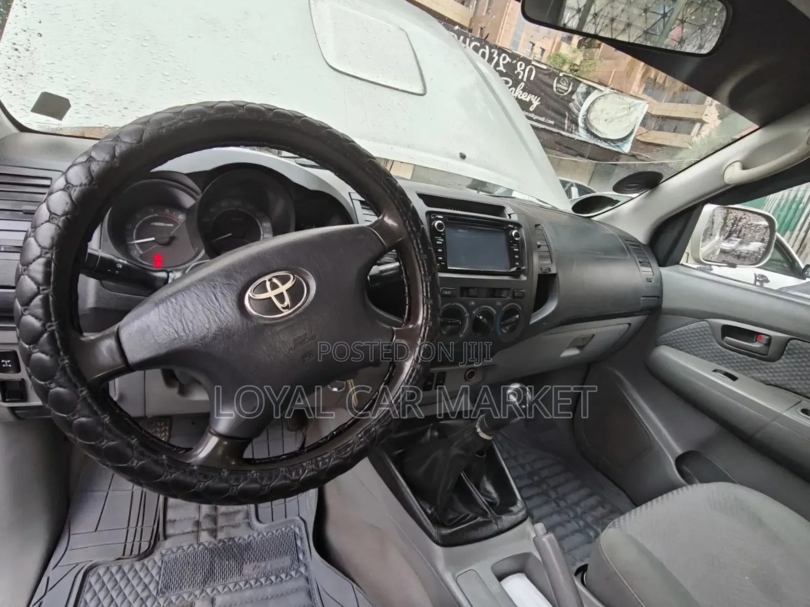 Toyota Hilux 2009 Gold