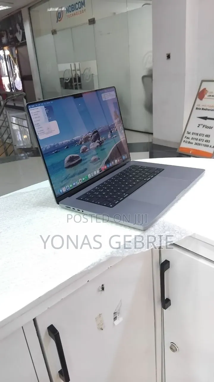 New Laptop Apple MacBook Pro 2021 M1 Max 64GB Apple M1 Max SSD 1T