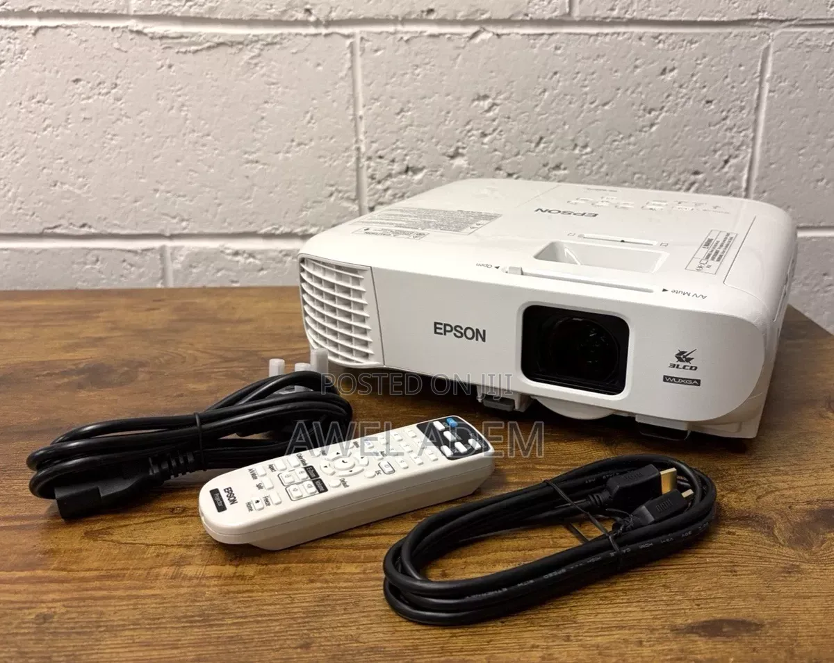 Epson Cb-2042 3lcd 1080p
Full Hd Home Cinema
4400 Lumens Projector