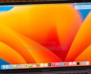 New Laptop Apple MacBook Pro 2019 16GB Intel Core i7 SSD 512GB