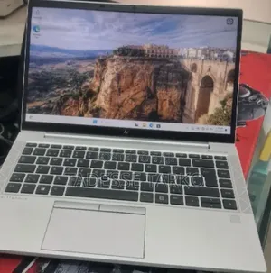 New Laptop HP EliteBook 840 G8 16GB Intel Core i5 SSD 512GB