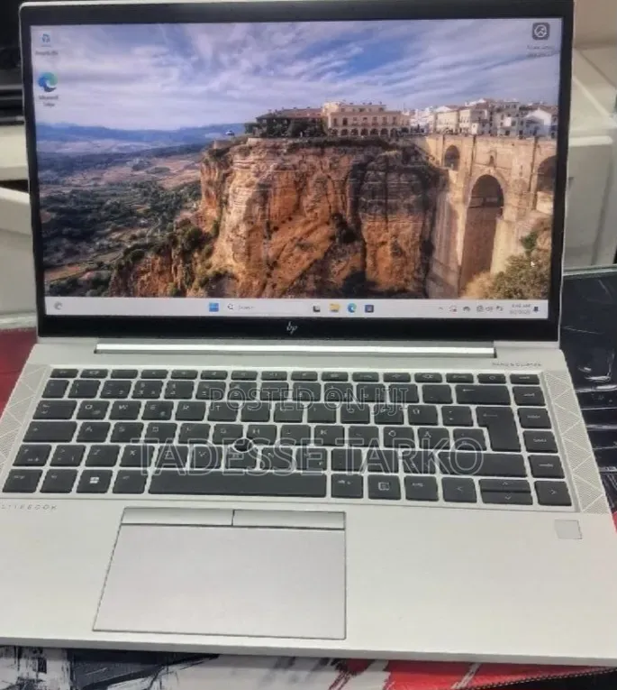 New Laptop HP EliteBook 840 G8 16GB Intel Core i5 SSD 512GB