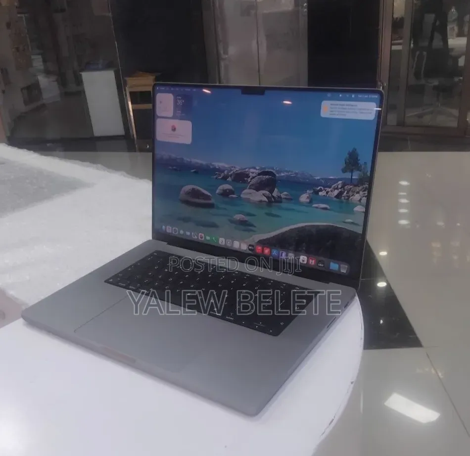 New Laptop Apple MacBook Pro 64GB Apple M1 Max SSD 1T