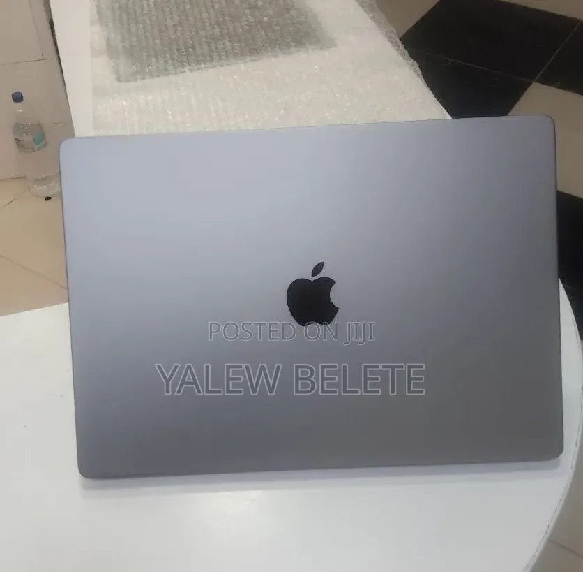 New Laptop Apple MacBook Pro 64GB Apple M1 Max SSD 1T