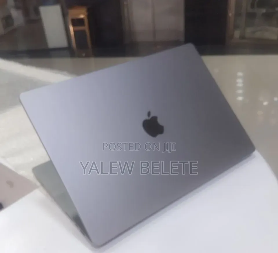 New Laptop Apple MacBook Pro 64GB Apple M1 Max SSD 1T