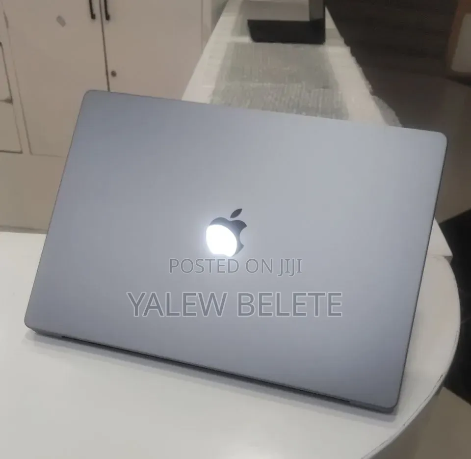 New Laptop Apple MacBook Pro 64GB Apple M1 Max SSD 1T