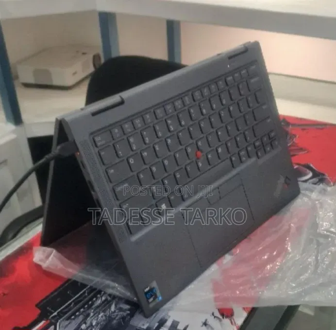 New Laptop Lenovo ThinkPad X1 Yoga 16GB Intel Core i7 SSD 512GB