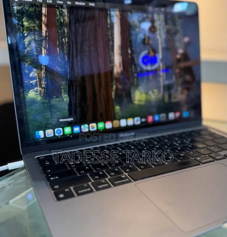 New Laptop Apple MacBook Air 2020 M1 16GB Apple M1 SSD 256GB