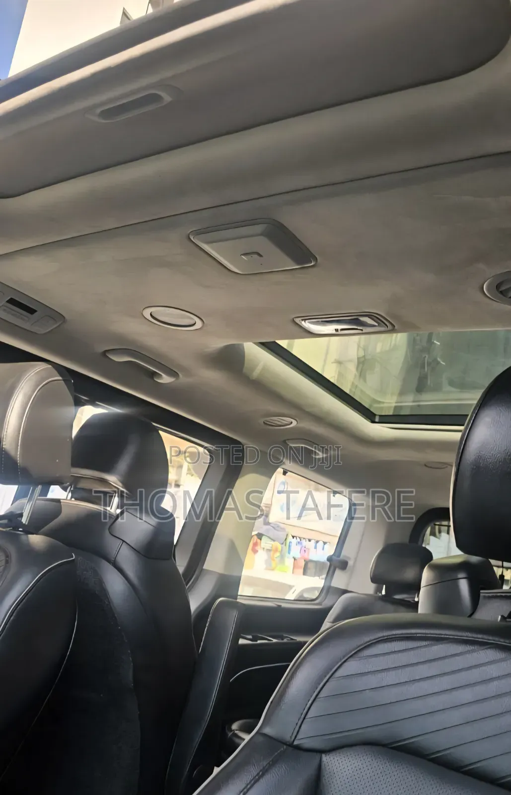 Hyundai Staria 2022 Black