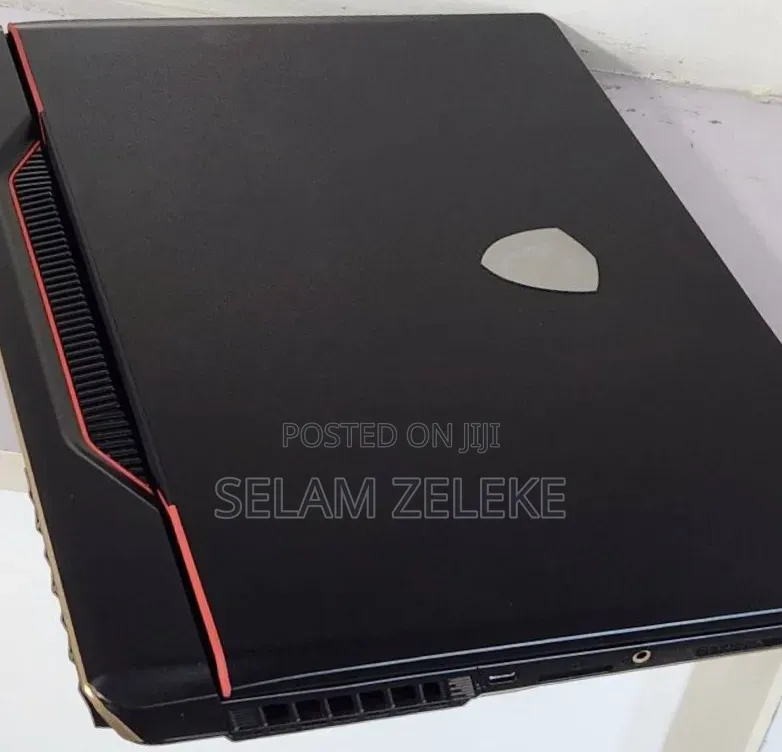 New Laptop MSI Raider GE68HX 13VI-202US 32GB Intel Core i9 SSD 1T