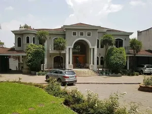 10bdrm Villa in Bole for sale