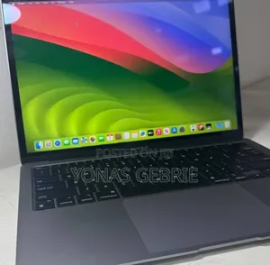New Laptop Apple MacBook 16GB Apple M1 SSD 256GB