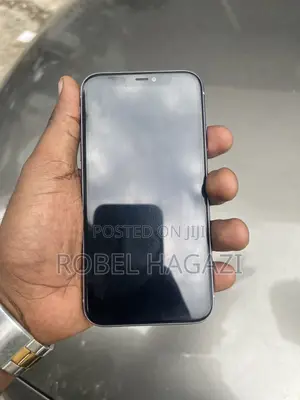 Apple iPhone 11 64 GB Purple
