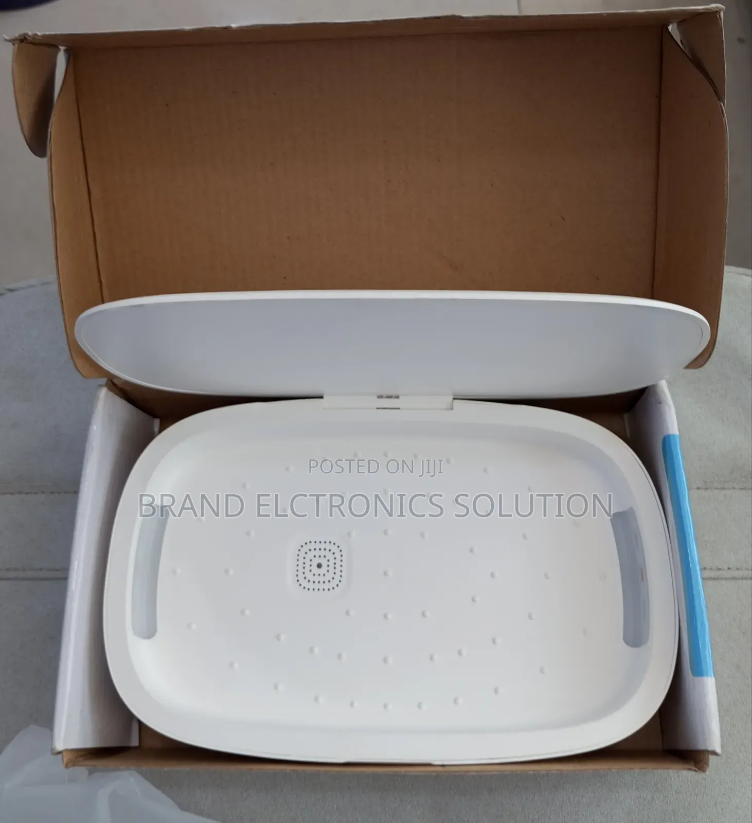 Wireless Mobile Charger And Uv