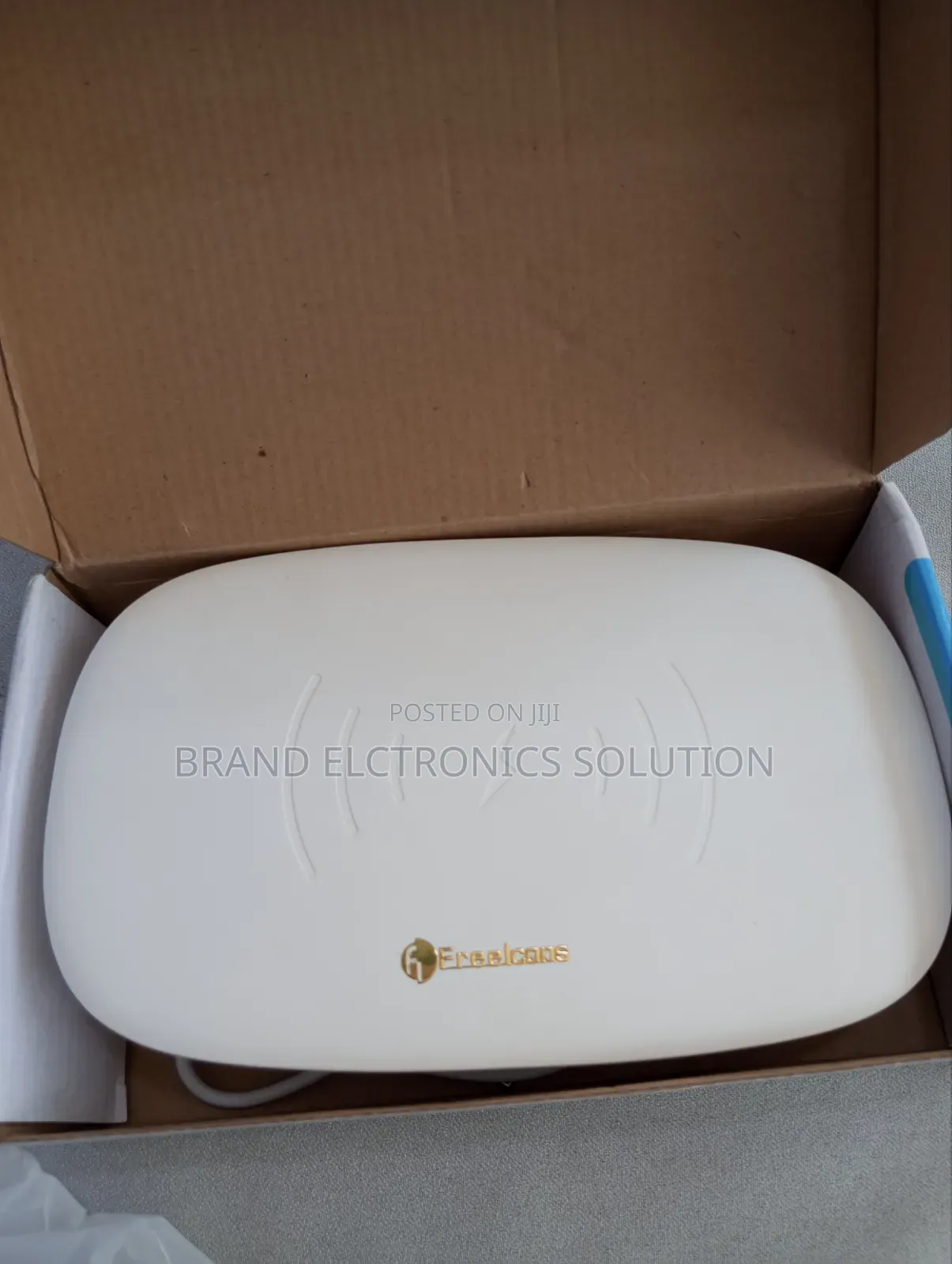 Wireless Mobile Charger And Uv