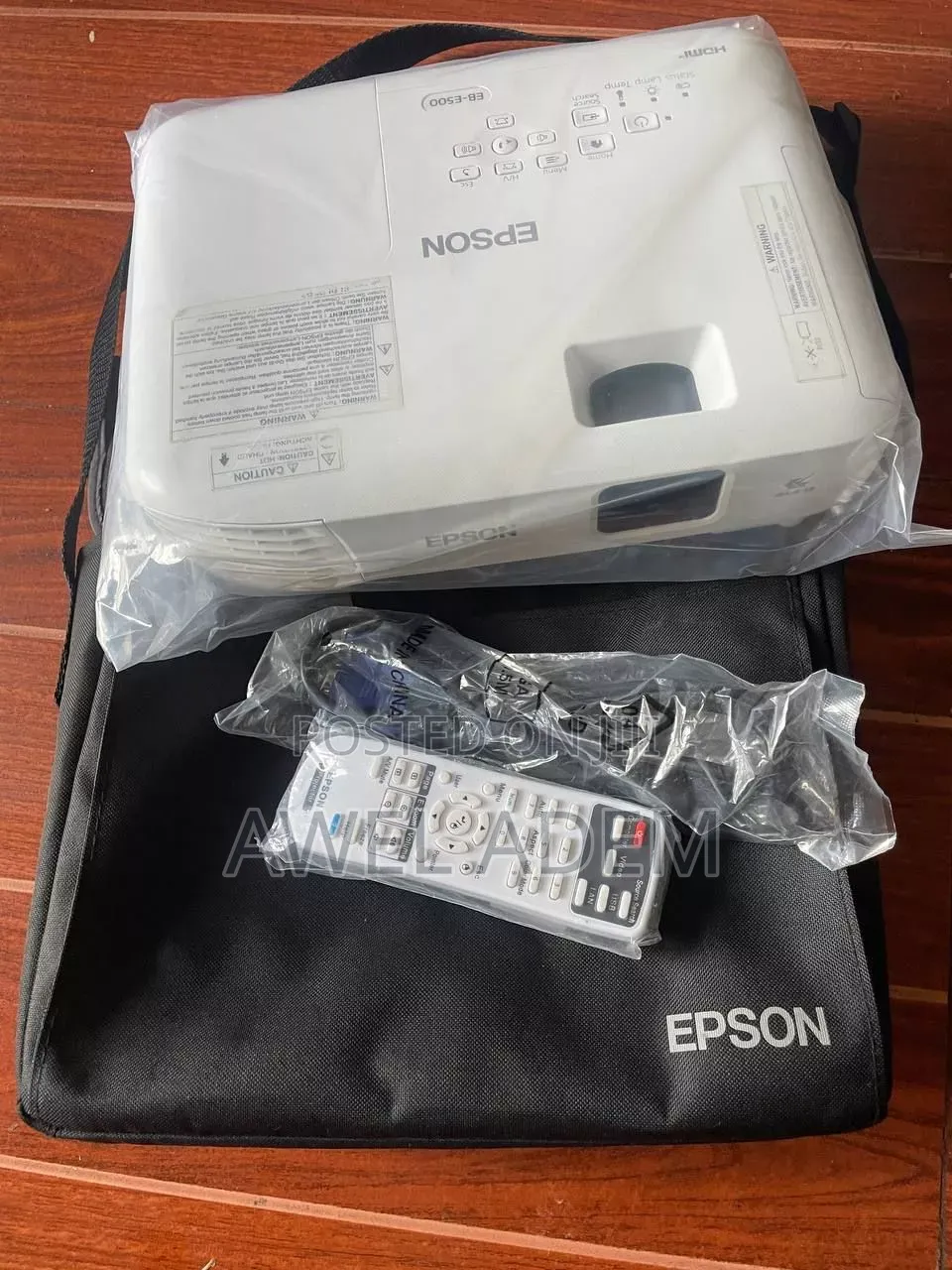 Epson Eb-S05 Hd 3lcd 3200 Lumens Svga Projector