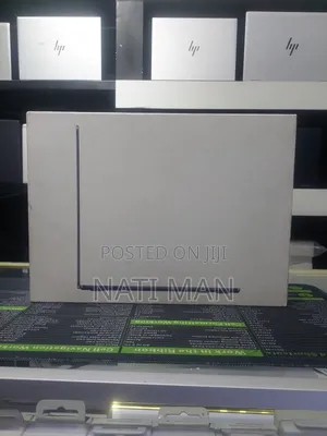 New Laptop Apple MacBook Air 2024 M3 16GB Apple M3 SSD 2T