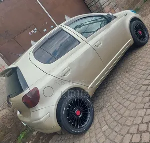 Toyota Vitz 2004