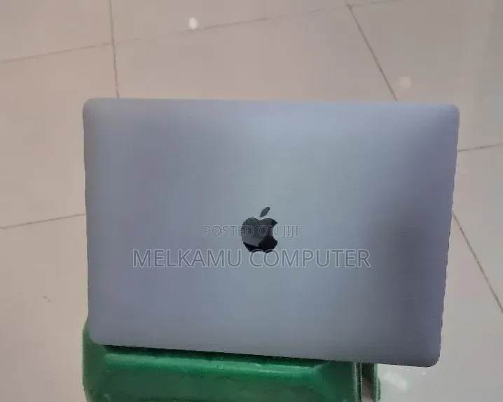 New Laptop Apple MacBook Air 2020 M1 16GB Apple M1 SSD 256GB