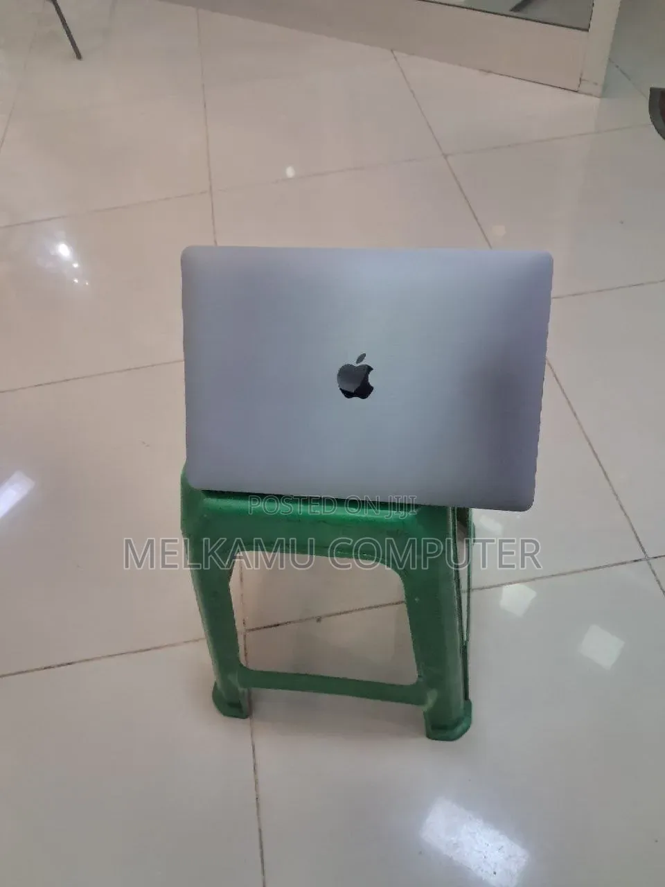 New Laptop Apple MacBook Air 2020 M1 16GB Apple M1 SSD 256GB