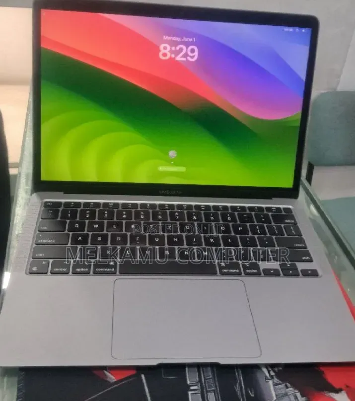 New Laptop Apple MacBook Air 2020 M1 8GB Apple M1 SSD 512GB