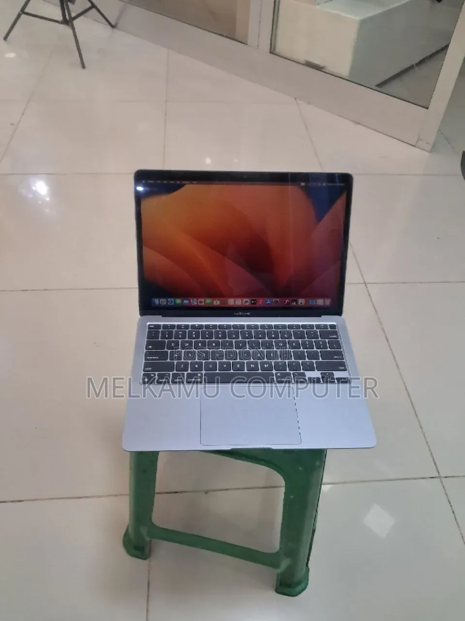 New Laptop Apple MacBook Air 2020 M1 8GB Apple M1 SSD 512GB