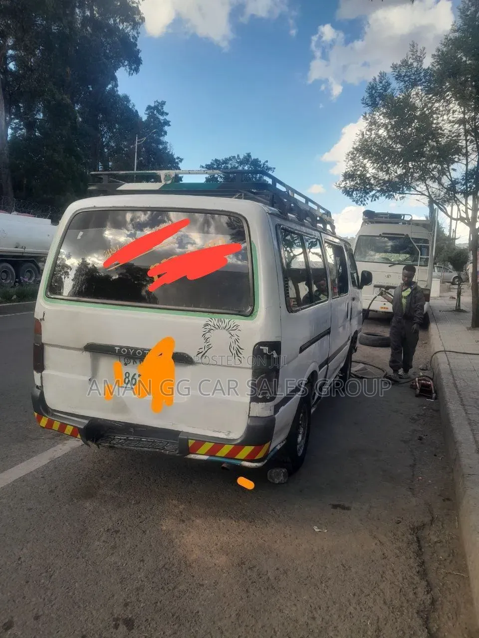 Toyota HiAce 1997 White