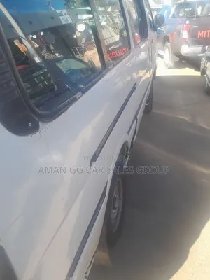 Toyota HiAce 1997 White
