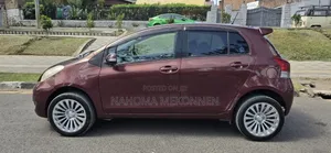Toyota Yaris 2010 Red