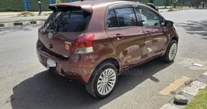 Toyota Yaris 2010 Red