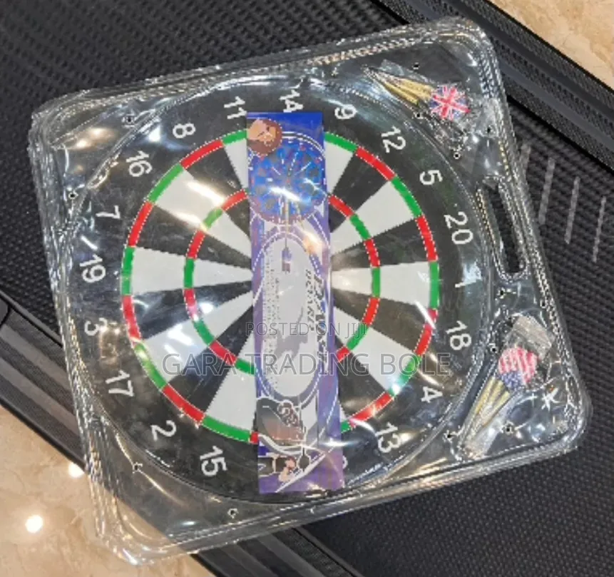 Dartboard Available ባለ እሾኩ