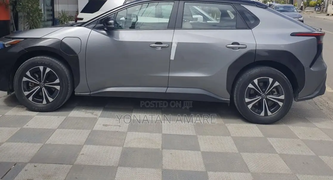 Toyota bZ4X 2023 Gray