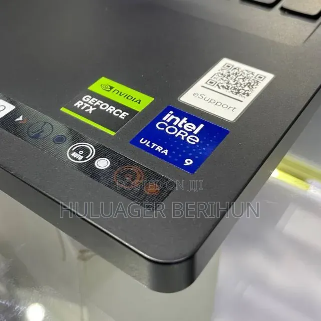 New Laptop Lenovo Legion Pro 7 64GB Intel Core i7 SSD 2T