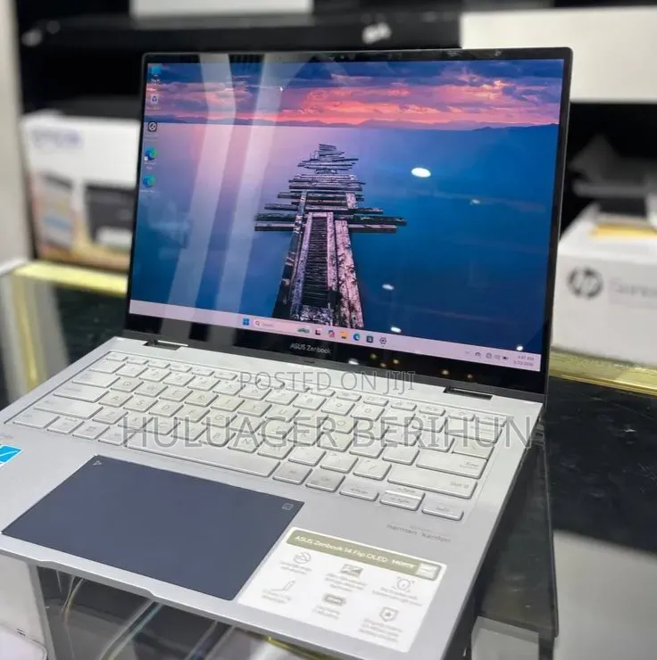 New Laptop Asus ZenBook Flip 14 UX461UA 16GB Intel Core i7 SSD 512GB