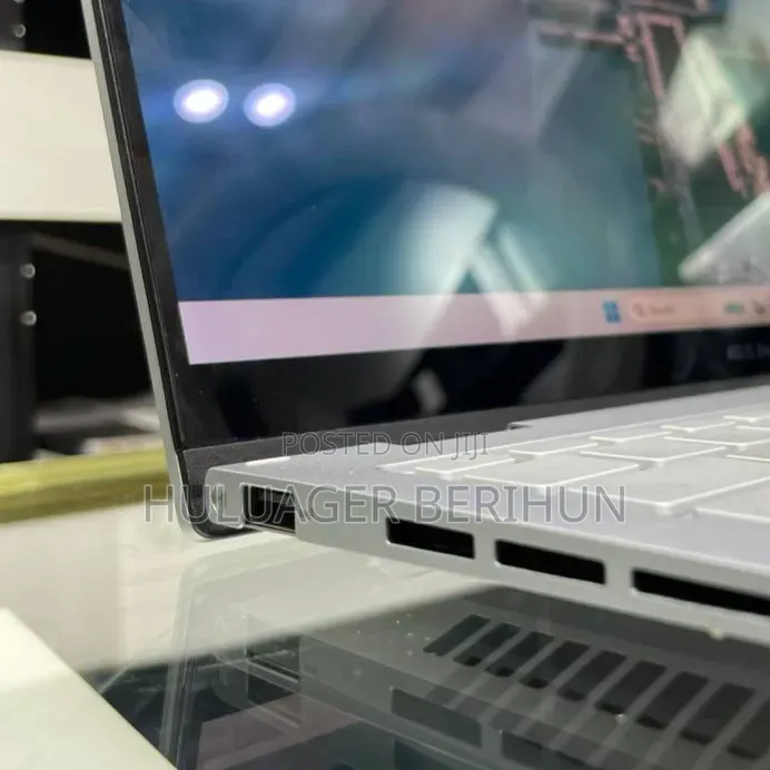 New Laptop Asus ZenBook Flip 14 UX461UA 16GB Intel Core i7 SSD 512GB