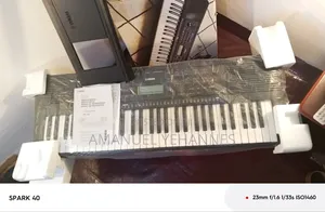 Yamaha PSR E273 Keyboard Piano
