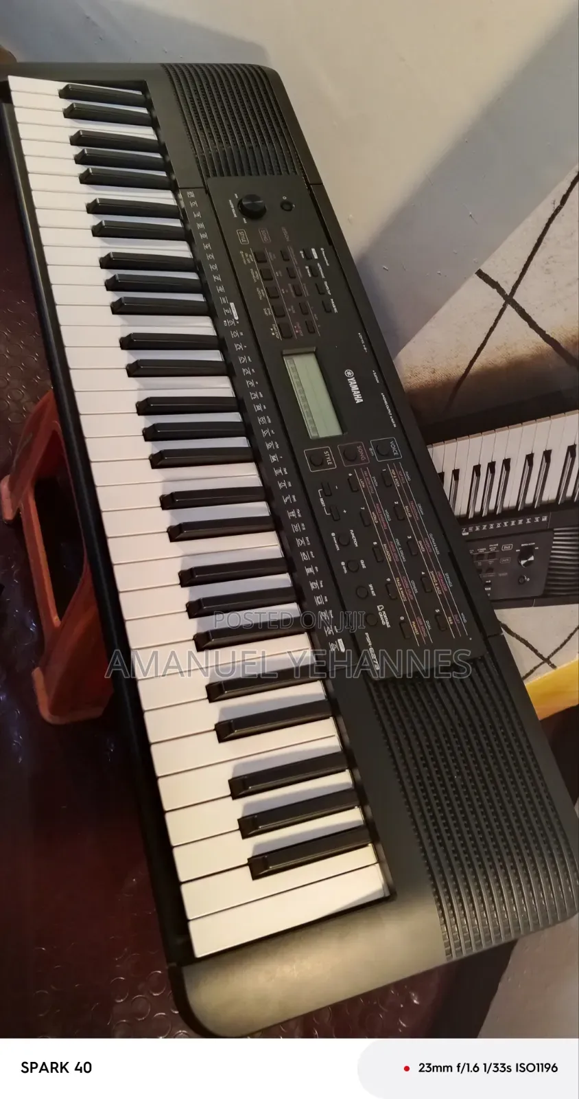 Yamaha PSR E273 Keyboard Piano