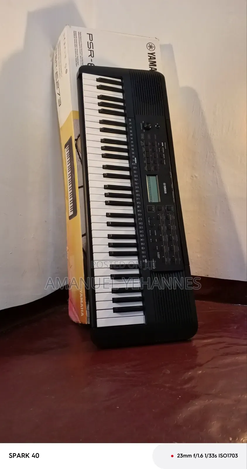 Yamaha PSR E273 Keyboard Piano