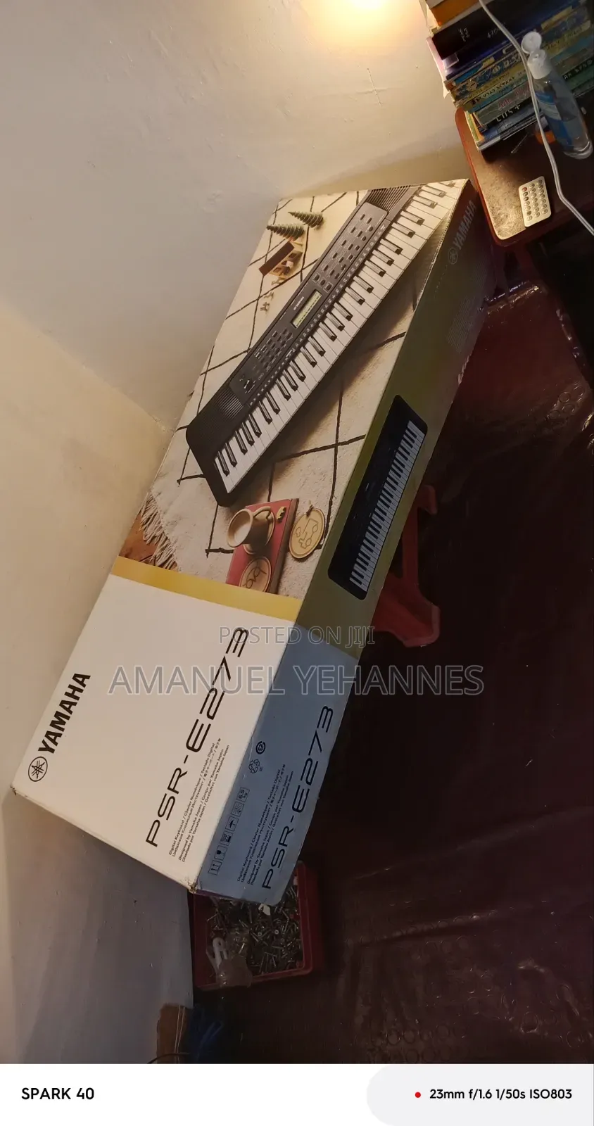 Yamaha PSR E273 Keyboard Piano