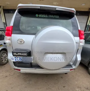 Toyota Land Cruiser Prado 2014 Silver
