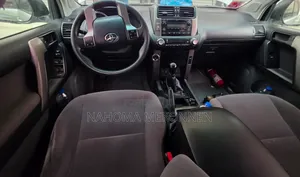 Toyota Land Cruiser Prado 2014 Silver