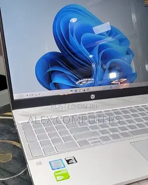 New Laptop HP Pavilion 15 8GB Intel Core i5 SSD 512GB
