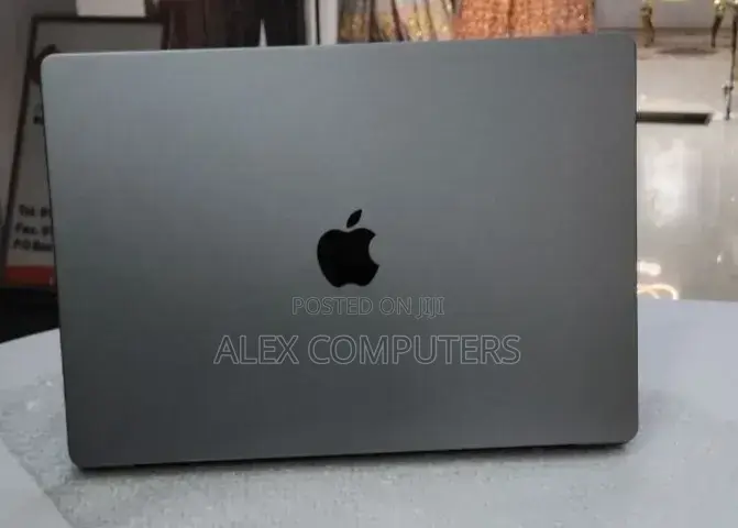 New Laptop Apple MacBook Pro 2021 M1 Max 64GB Apple M1 Max SSD 1T