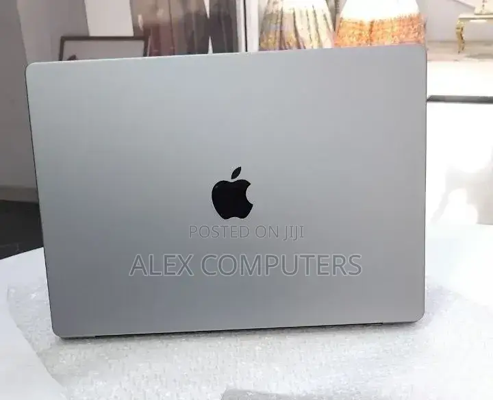 New Laptop Apple MacBook Pro 2021 M1 Max 64GB Apple M1 Max SSD 1T