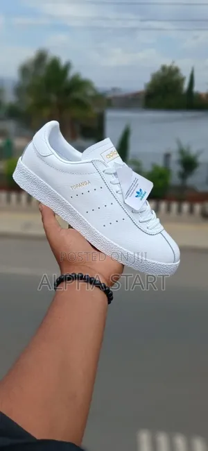 Adidas Topanga. High Master Quality Flat Shoes Made in Vietnam