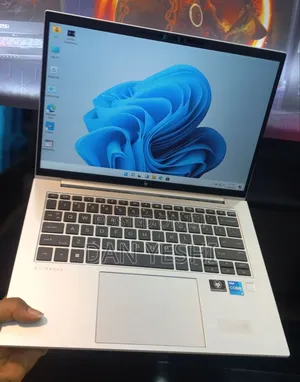 New Laptop HP EliteBook 840 G9 16GB Intel Core i5 SSD 512GB