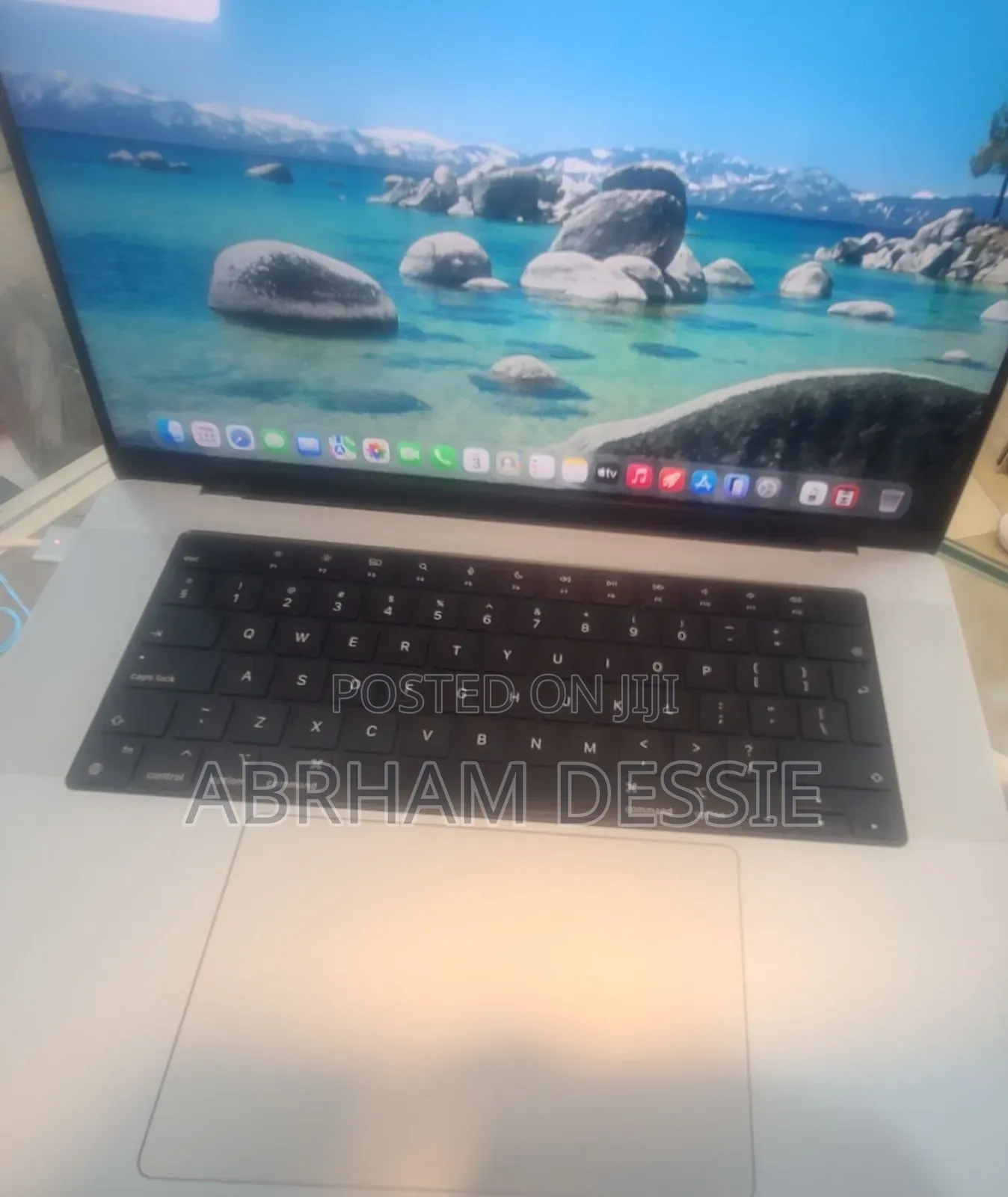 New Laptop Apple MacBook Pro 2021 M1 32GB Apple M1 SSD 1T