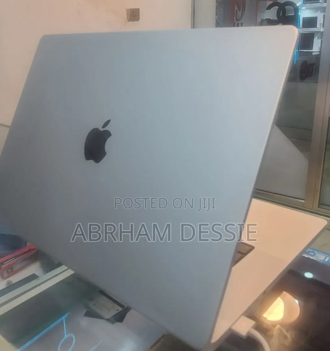 New Laptop Apple MacBook Pro 2021 M1 32GB Apple M1 SSD 1T