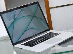 New Laptop Apple MacBook Pro 2015 16GB Intel Core i7 SSD 512GB