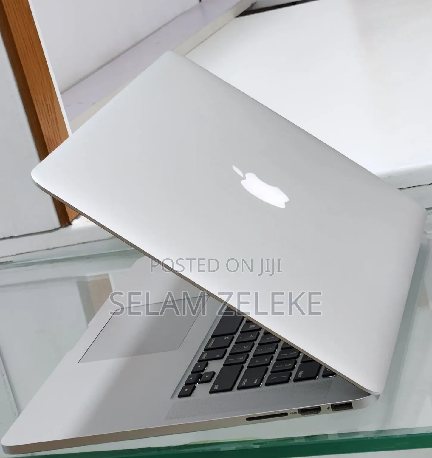 New Laptop Apple MacBook Pro 2015 16GB Intel Core i7 SSD 512GB